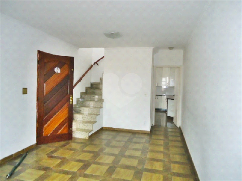 Sobrado à venda com 3 quartos, 132m² - Foto 1