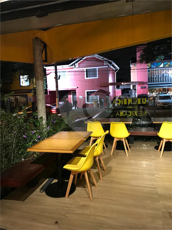 SOBRADO em PINHEIROS