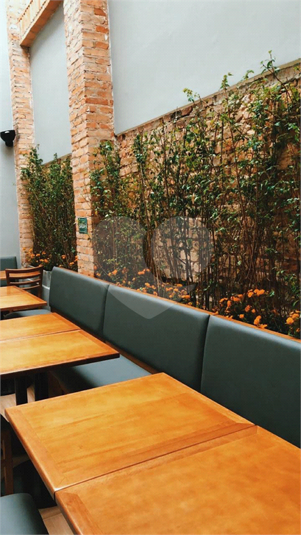 SOBRADO em PINHEIROS