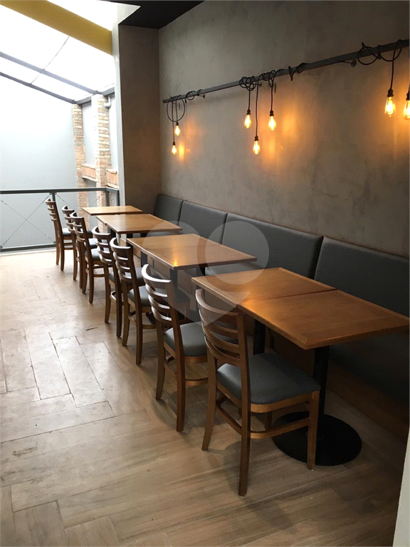 SOBRADO em PINHEIROS