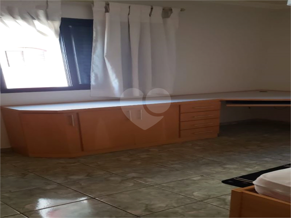 
R$ 380.000
R$ 400.000
Apto Rudge Ramos, SBC - Travessa R. Afonsina - Igreja Sao Joao Baptista