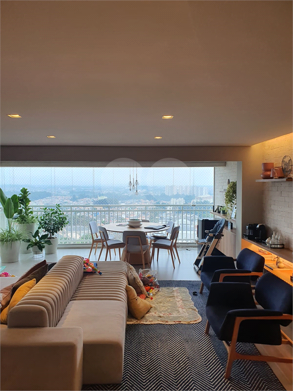 Apartamento à venda no Condomínio Espaço Raposo, no Jardim Olympia