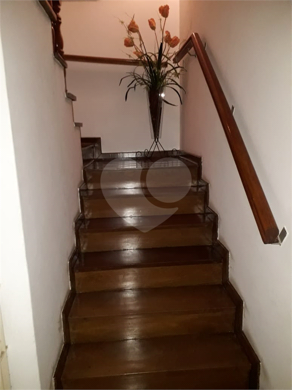 SOBRADO AMPLO COM 4 DORMITORIOS VISÃO PARA SERRA