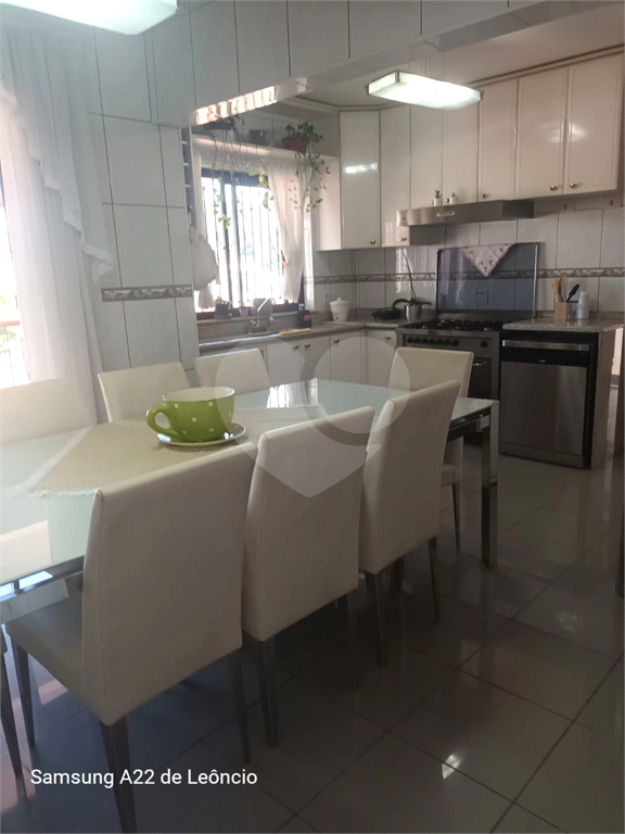 SOBRADO AMPLO COM 4 DORMITORIOS VISÃO PARA SERRA