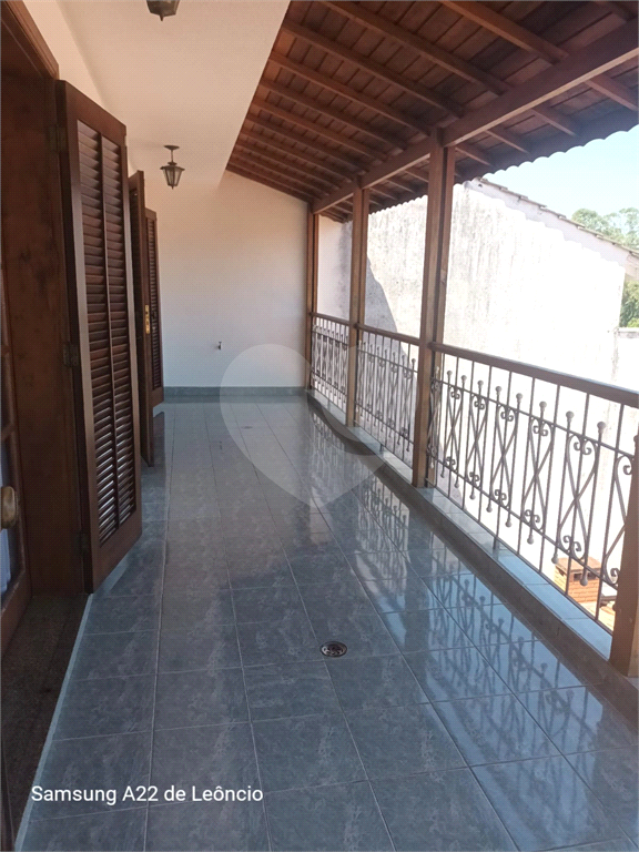 SOBRADO AMPLO COM 4 DORMITORIOS VISÃO PARA SERRA