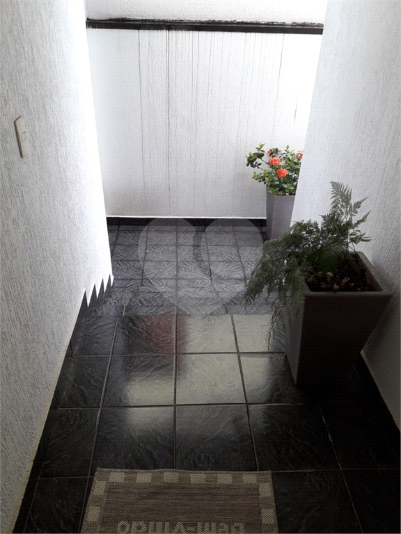 SOBRADO AMPLO COM 4 DORMITORIOS VISÃO PARA SERRA