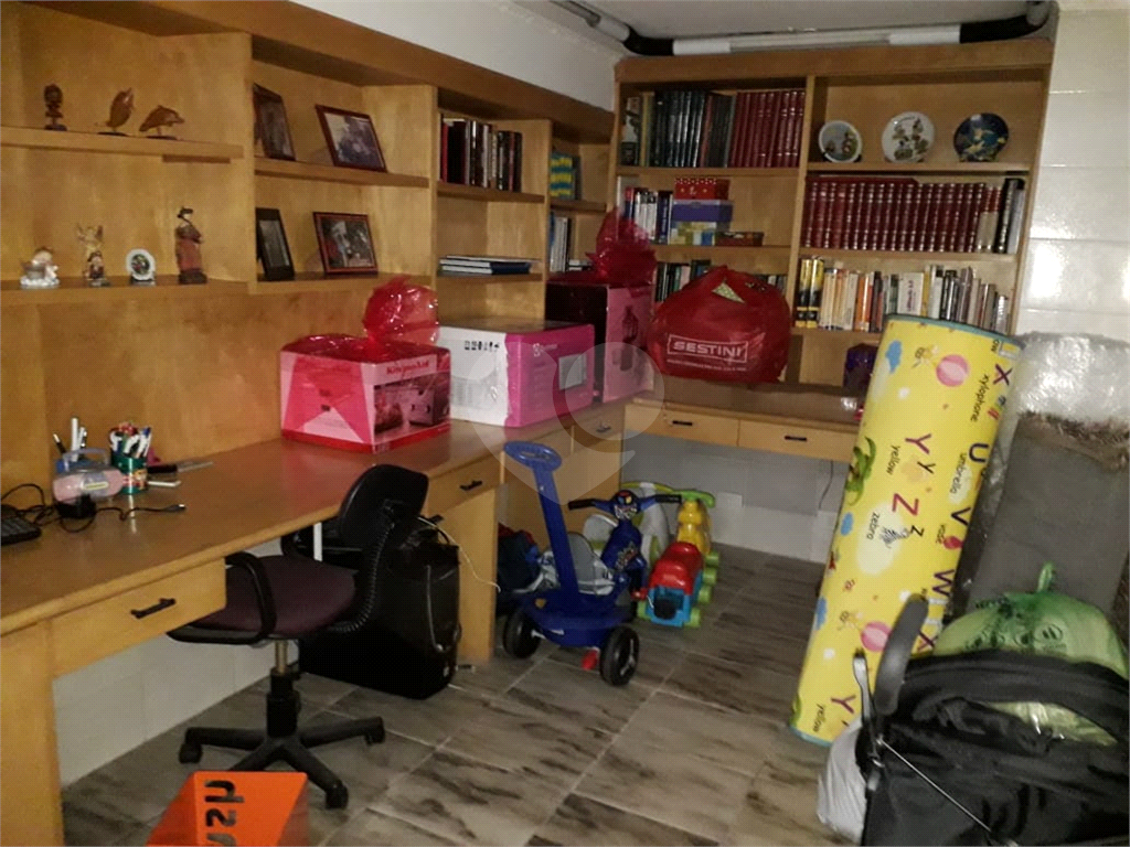 SOBRADO AMPLO COM 4 DORMITORIOS VISÃO PARA SERRA