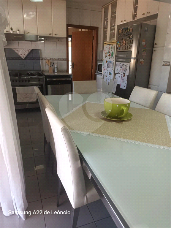 SOBRADO AMPLO COM 4 DORMITORIOS VISÃO PARA SERRA