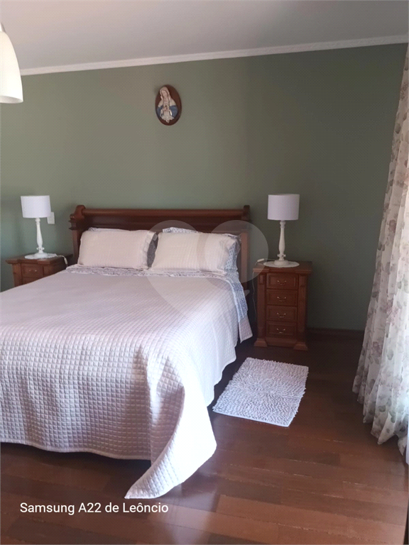 SOBRADO AMPLO COM 4 DORMITORIOS VISÃO PARA SERRA