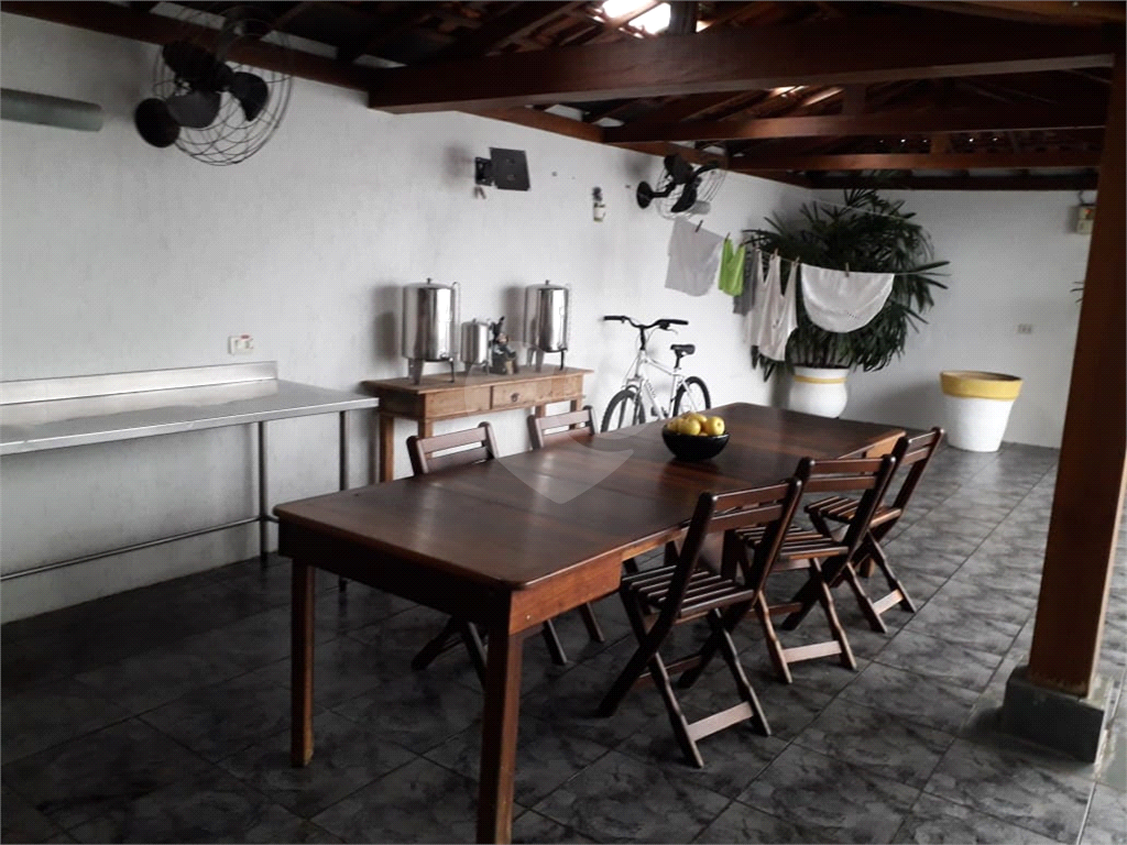 SOBRADO AMPLO COM 4 DORMITORIOS VISÃO PARA SERRA