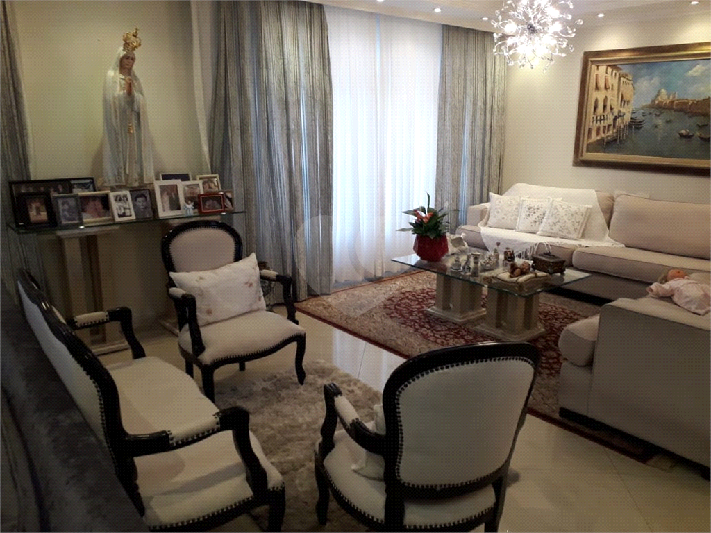 SOBRADO AMPLO COM 4 DORMITORIOS VISÃO PARA SERRA