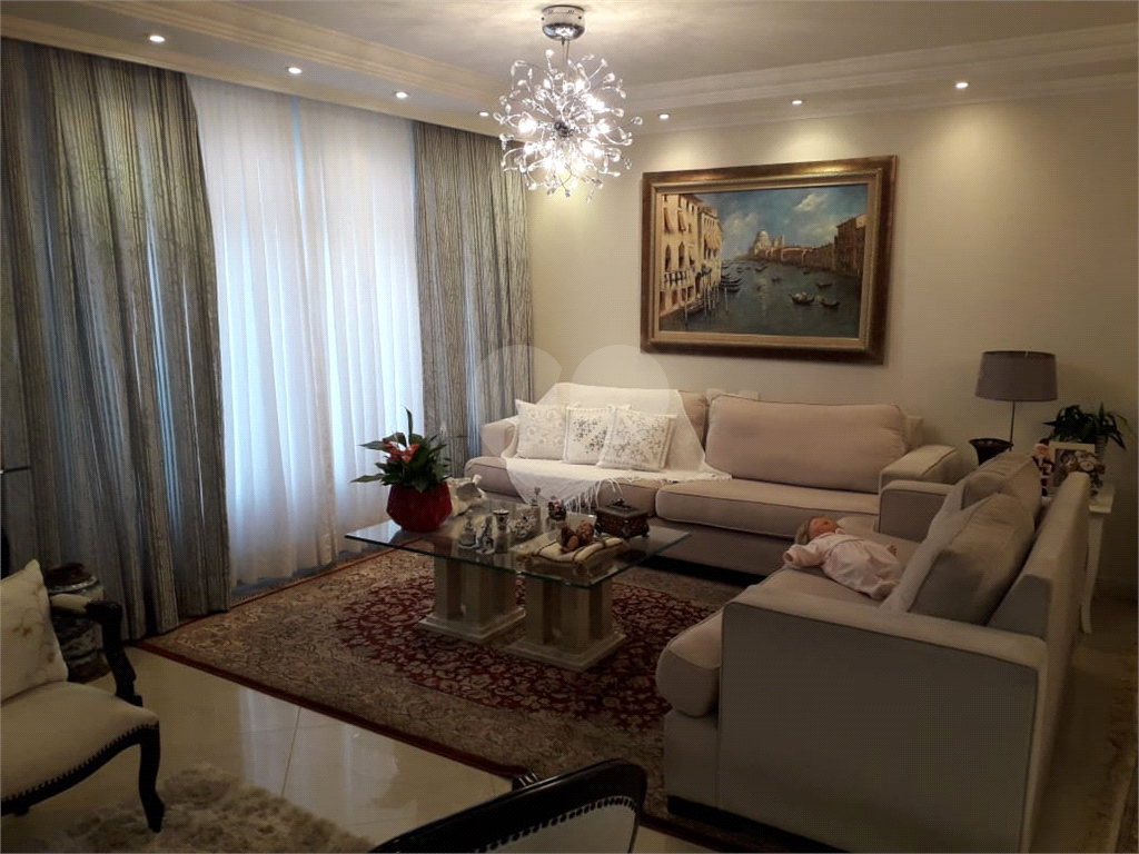 SOBRADO AMPLO COM 4 DORMITORIOS VISÃO PARA SERRA