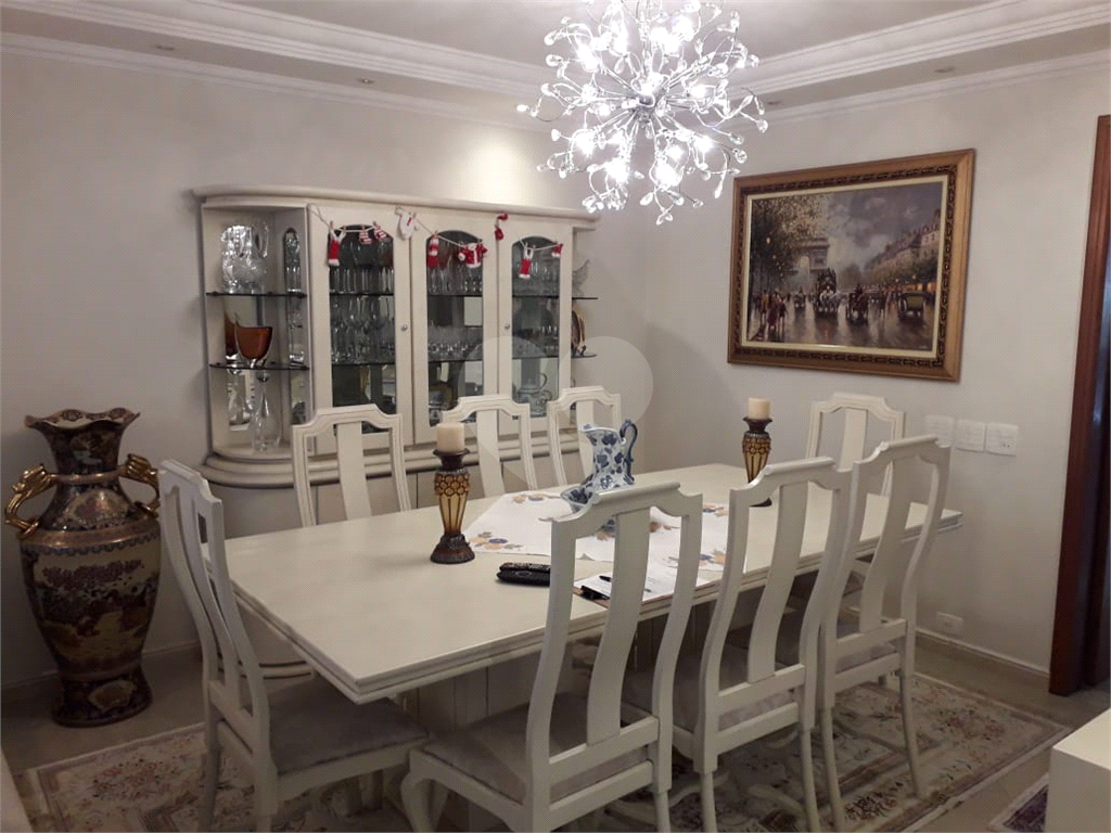 SOBRADO AMPLO COM 4 DORMITORIOS VISÃO PARA SERRA