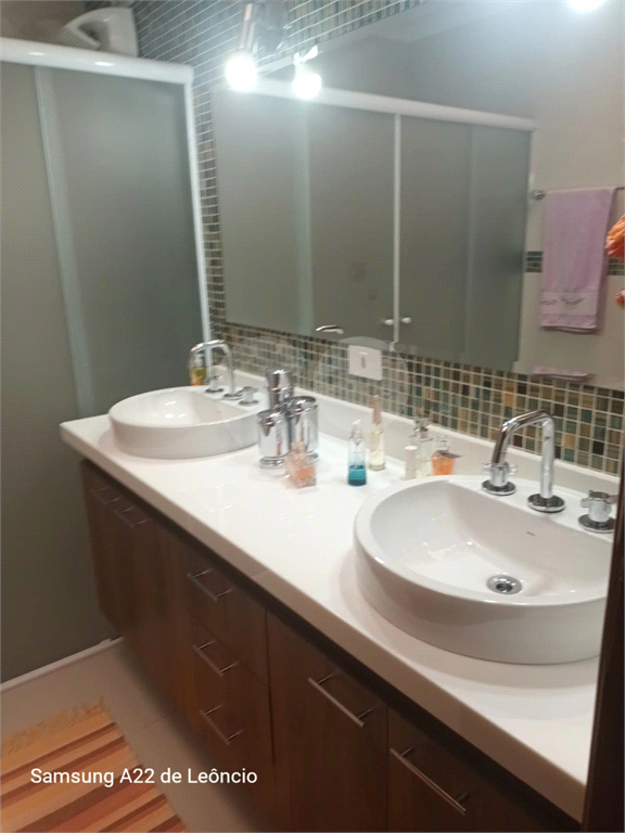 SOBRADO AMPLO COM 4 DORMITORIOS VISÃO PARA SERRA