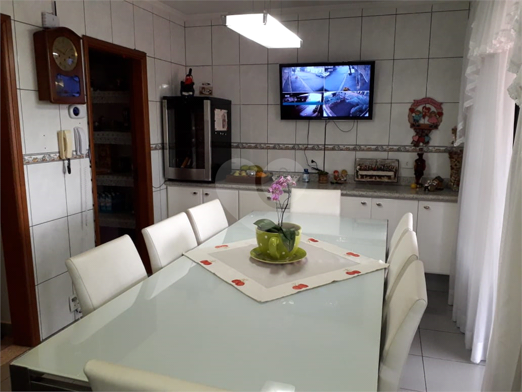 SOBRADO AMPLO COM 4 DORMITORIOS VISÃO PARA SERRA