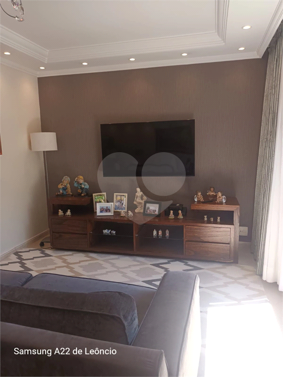 SOBRADO AMPLO COM 4 DORMITORIOS VISÃO PARA SERRA