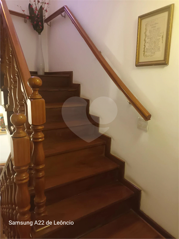 SOBRADO AMPLO COM 4 DORMITORIOS VISÃO PARA SERRA