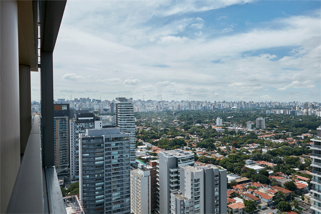Apartamento à venda em PINHEIROS com 456,86 m²
