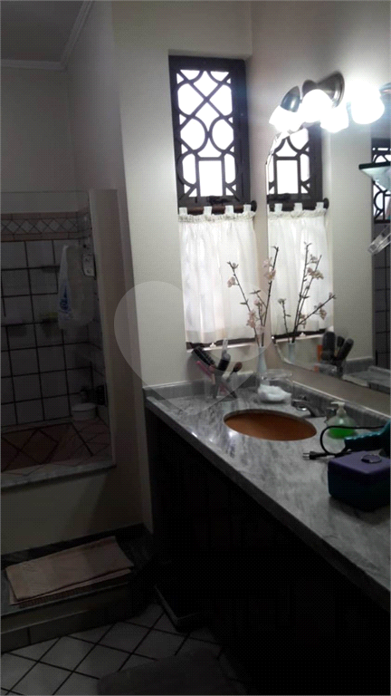 Sobrado de alto padrão no bairro do Tremembé. Piscina. 338m²