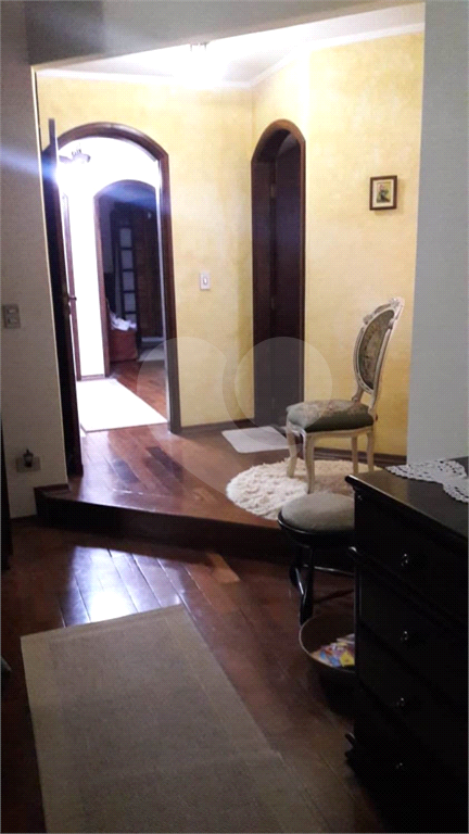 Sobrado de alto padrão no bairro do Tremembé. Piscina. 338m²