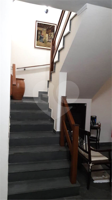 Sobrado de alto padrão no bairro do Tremembé. Piscina. 338m²