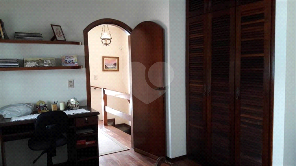 Sobrado de alto padrão no bairro do Tremembé. Piscina. 338m²