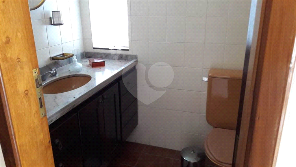 Sobrado de alto padrão no bairro do Tremembé. Piscina. 338m²