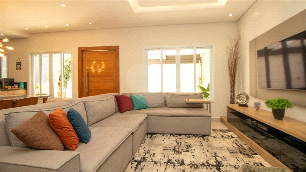Excelente sobrado reconstruido, pronto para morar em Mirandópolis