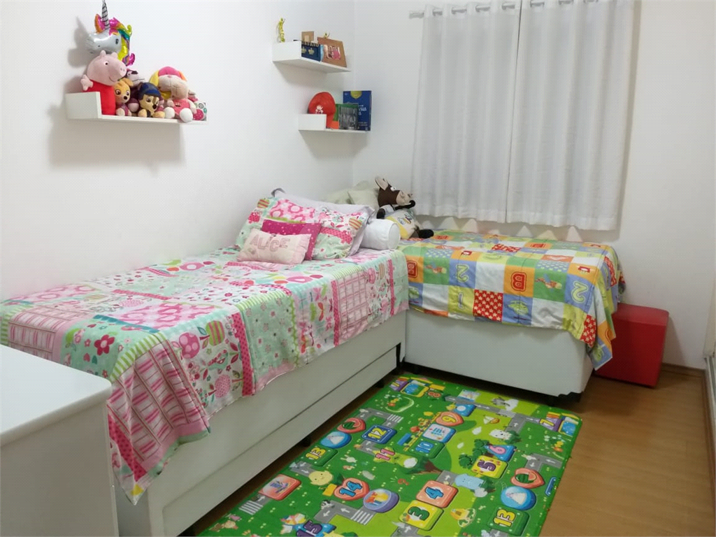 Apartamento com 02 dormitórios na Cidade Ademar para venda.
