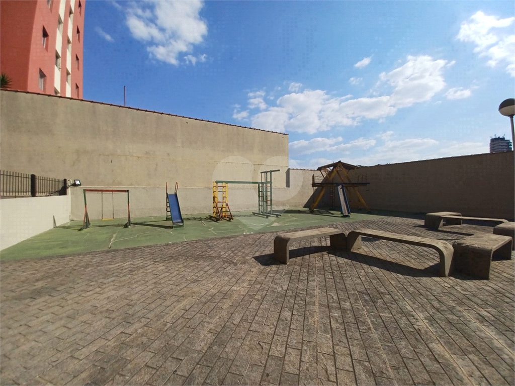Apartamento com 02 dormitórios na Cidade Ademar para venda.
