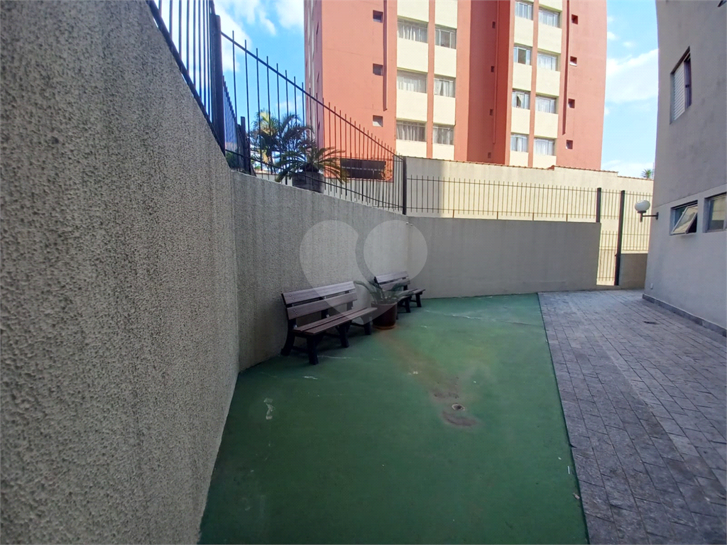 Apartamento com 02 dormitórios na Cidade Ademar para venda.