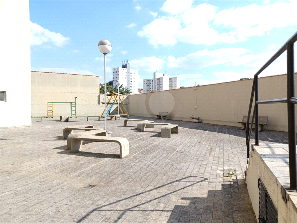Apartamento com 02 dormitórios na Cidade Ademar para venda.