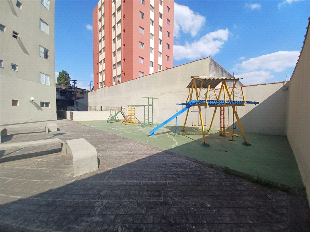 Apartamento com 02 dormitórios na Cidade Ademar para venda.