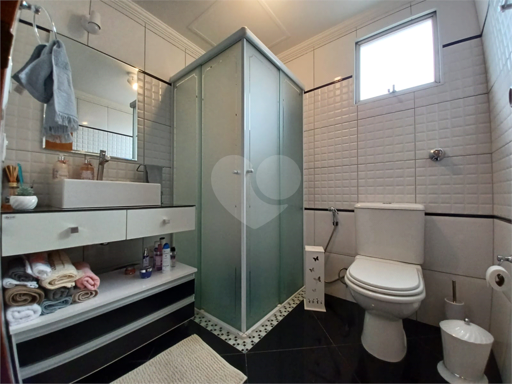 Apartamento com 02 dormitórios na Cidade Ademar para venda.