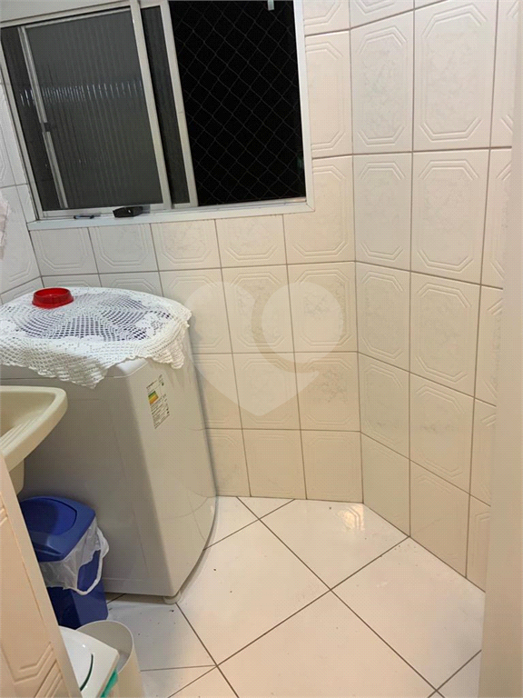 Apartamento com 02 dormitórios na Cidade Ademar para venda.