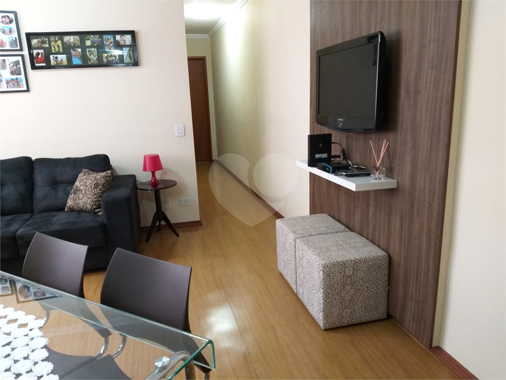Apartamento com 02 dormitórios na Cidade Ademar para venda.