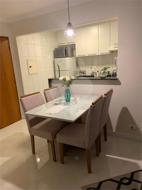 Apartamento com 02 dormitórios na Cidade Ademar para venda.