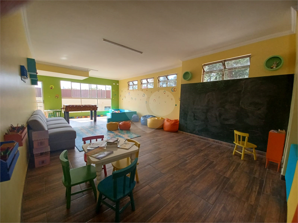 Apartamento com 02 dormitórios na Cidade Ademar para venda.