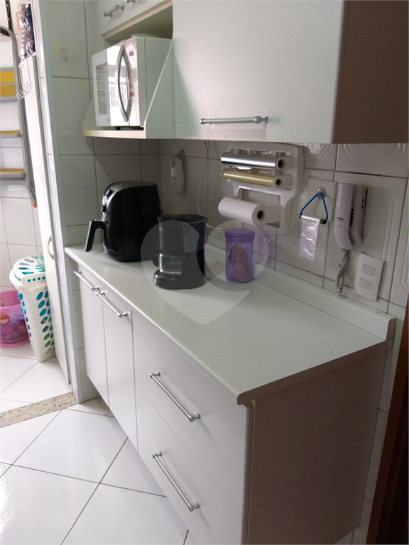 Apartamento com 02 dormitórios na Cidade Ademar para venda.