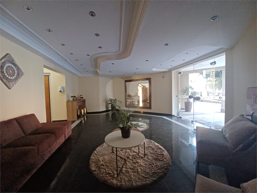 Apartamento com 02 dormitórios na Cidade Ademar para venda.