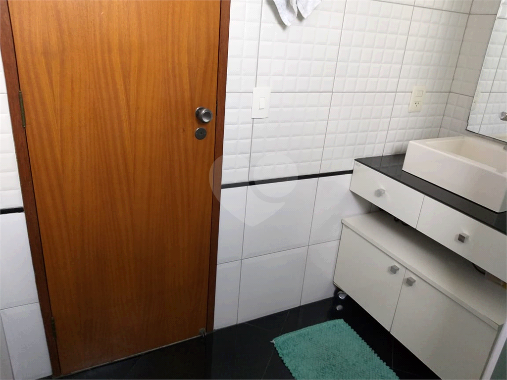 Apartamento com 02 dormitórios na Cidade Ademar para venda.