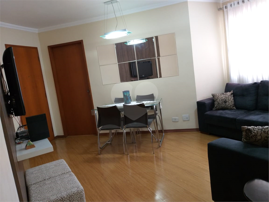 Apartamento com 02 dormitórios na Cidade Ademar para venda.