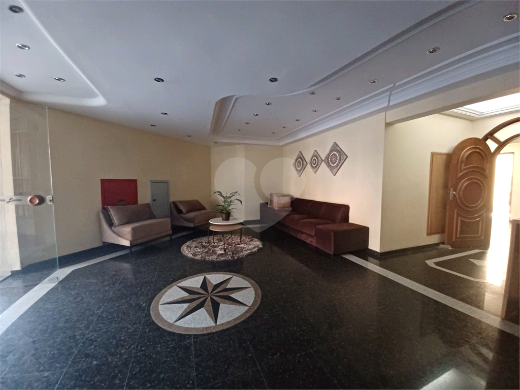 Apartamento com 02 dormitórios na Cidade Ademar para venda.