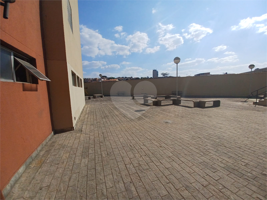 Apartamento com 02 dormitórios na Cidade Ademar para venda.