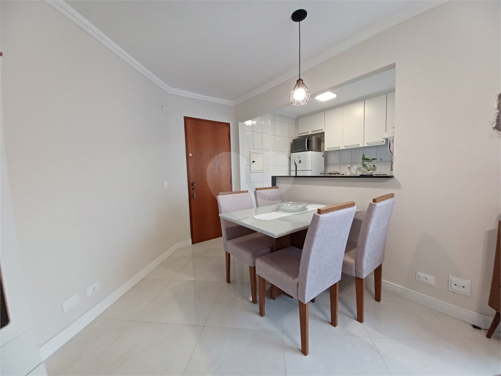 Apartamento com 02 dormitórios na Cidade Ademar para venda.