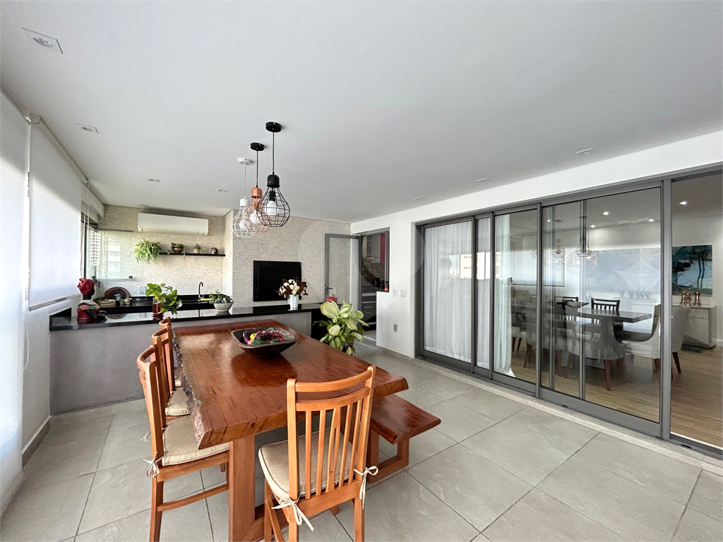 Apartamento Martese Porteira Fechada 174m2 com 03 vagas