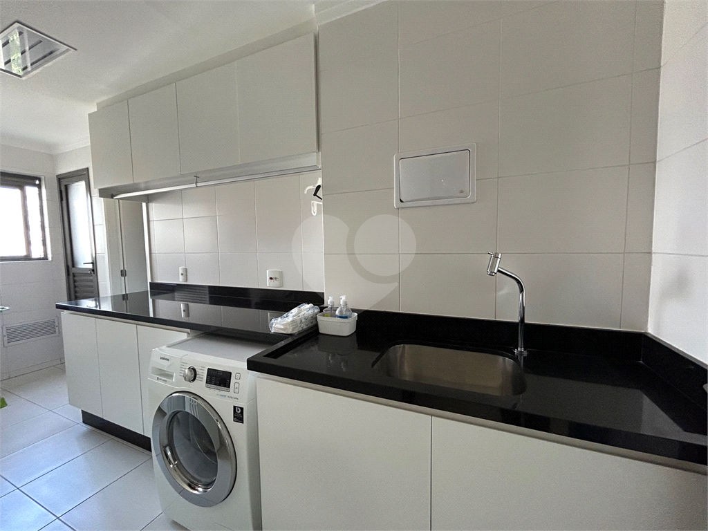 Apartamento Martese Porteira Fechada 174m2 com 03 vagas