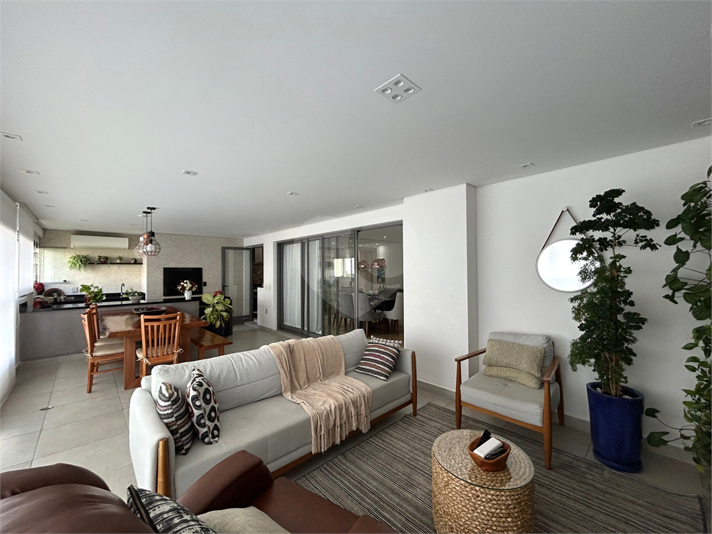 Apartamento Martese Porteira Fechada 174m2 com 03 vagas
