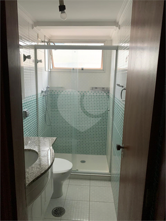 Excelente apto com 3 dormitórios, ótima localização