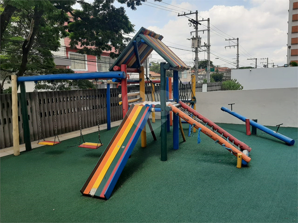 Excelente apto com 3 dormitórios, ótima localização
